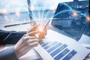 情報発信ビジネスのやり方や仕組み、扱う商品に始め方まで専業が全て解説。